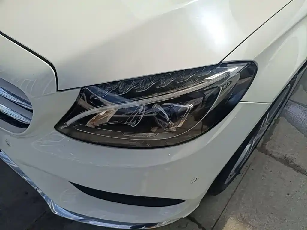 Mercedes-Benz C-Class (Import) — миниатюра 24