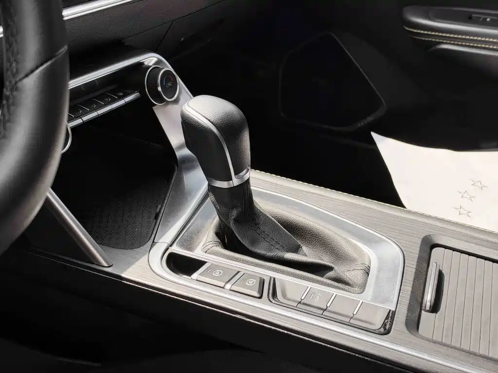 Geely Binrui — миниатюра 19