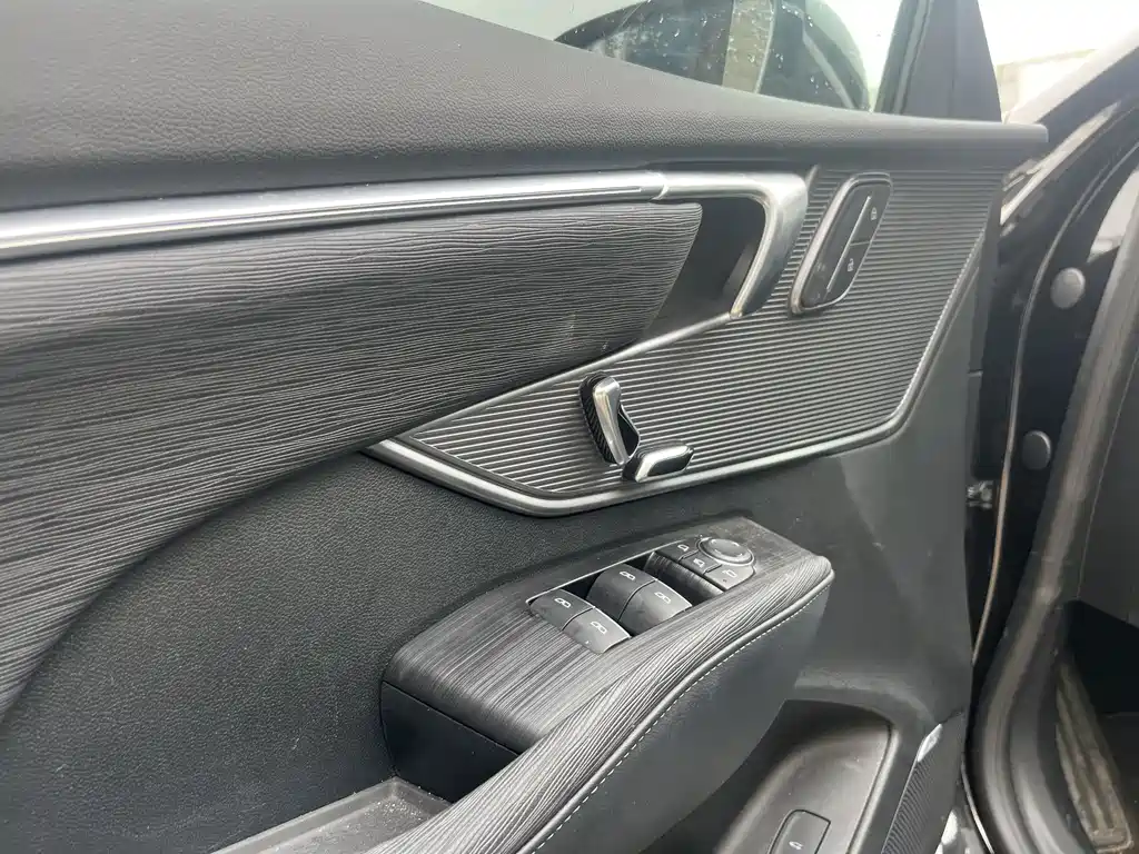 Buick LaCrosse — миниатюра 7