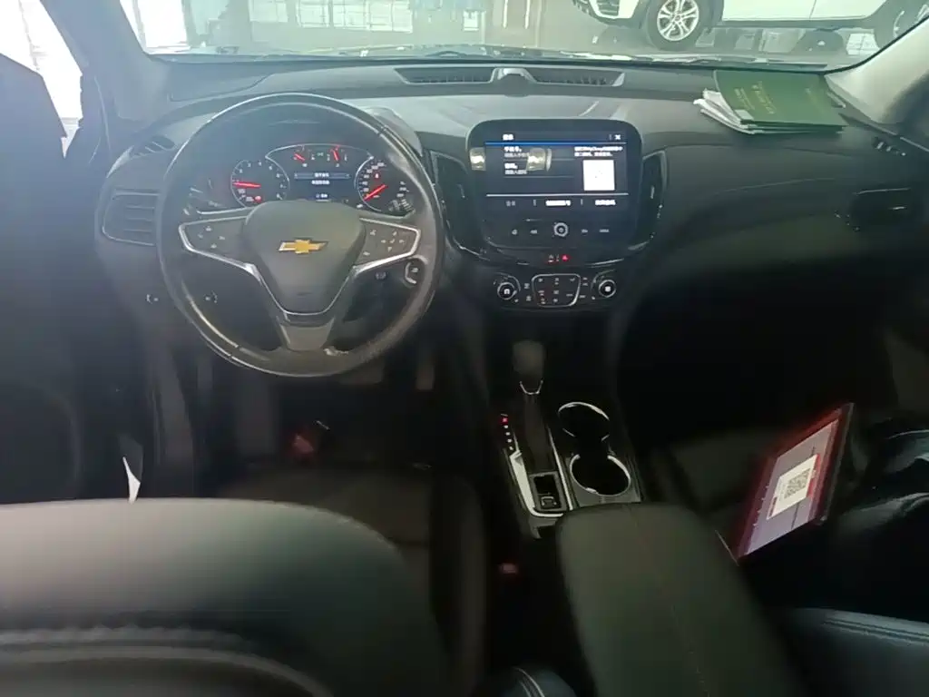 Chevrolet Equinox — миниатюра 10