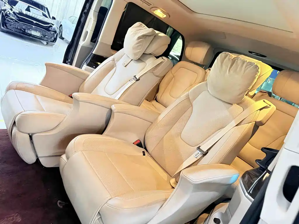 Mercedes-Benz V-Class — миниатюра 8