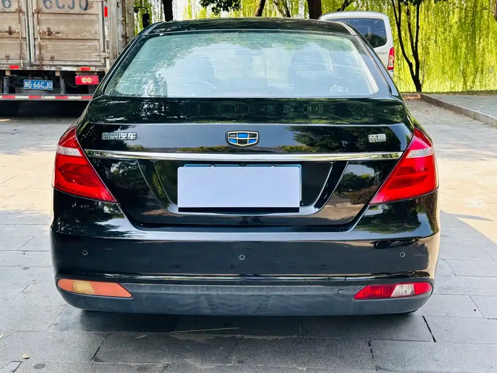 Geely Emgrand — миниатюра 8