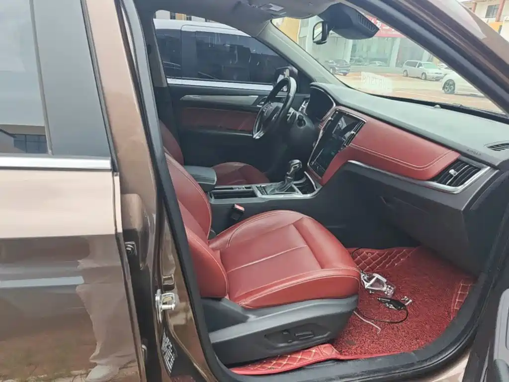 Roewe RX5 — миниатюра 25
