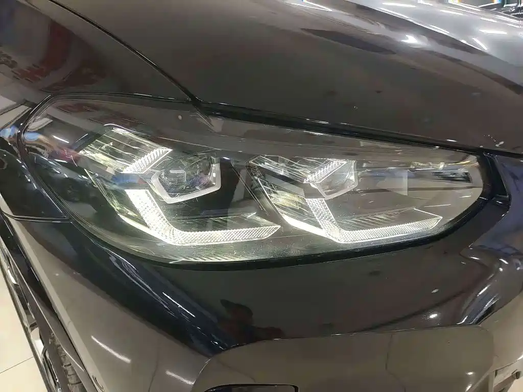 BMW iX3 — миниатюра 4