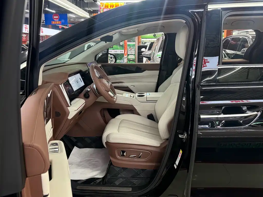 BYD Xia — миниатюра 7