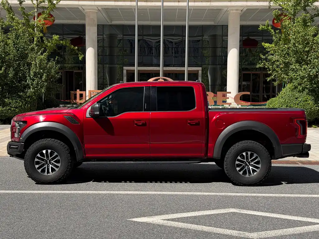 Ford F-150 Raptor — миниатюра 27