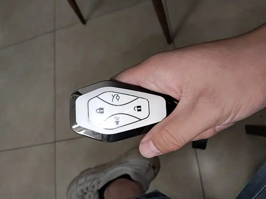 ARCFOX Alpha T6 — миниатюра 9