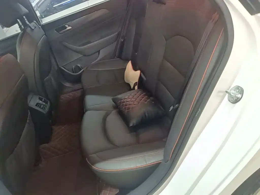 Hyundai Sonata — миниатюра 17