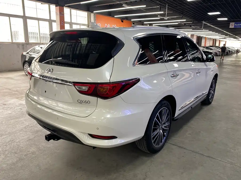 Infiniti QX60 (Import) — миниатюра 5