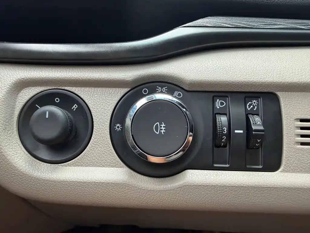 Buick Excelle — миниатюра 15