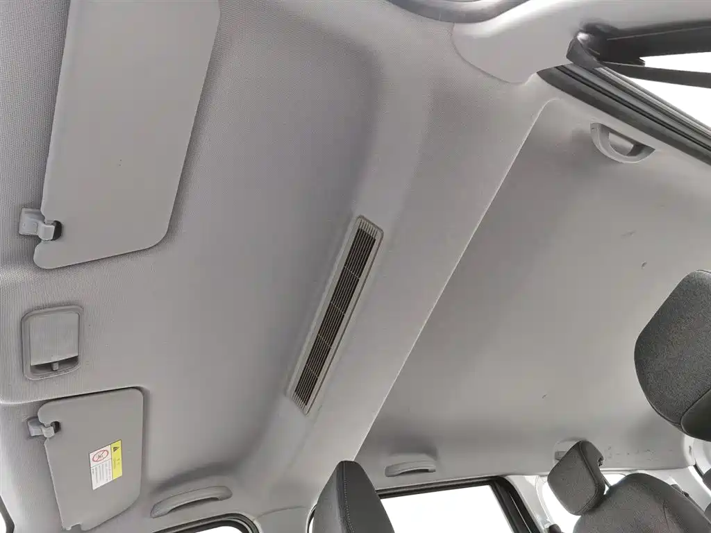 WULING WULING HONGGUANG NEW ENERGY