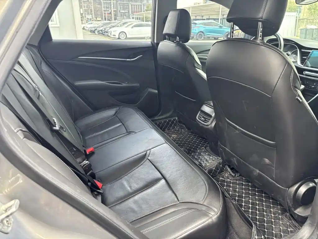 Buick Excelle — миниатюра 5