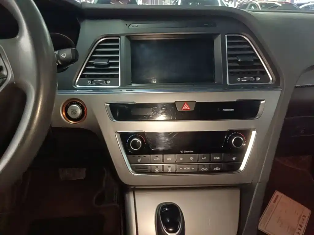 Hyundai Sonata — миниатюра 13