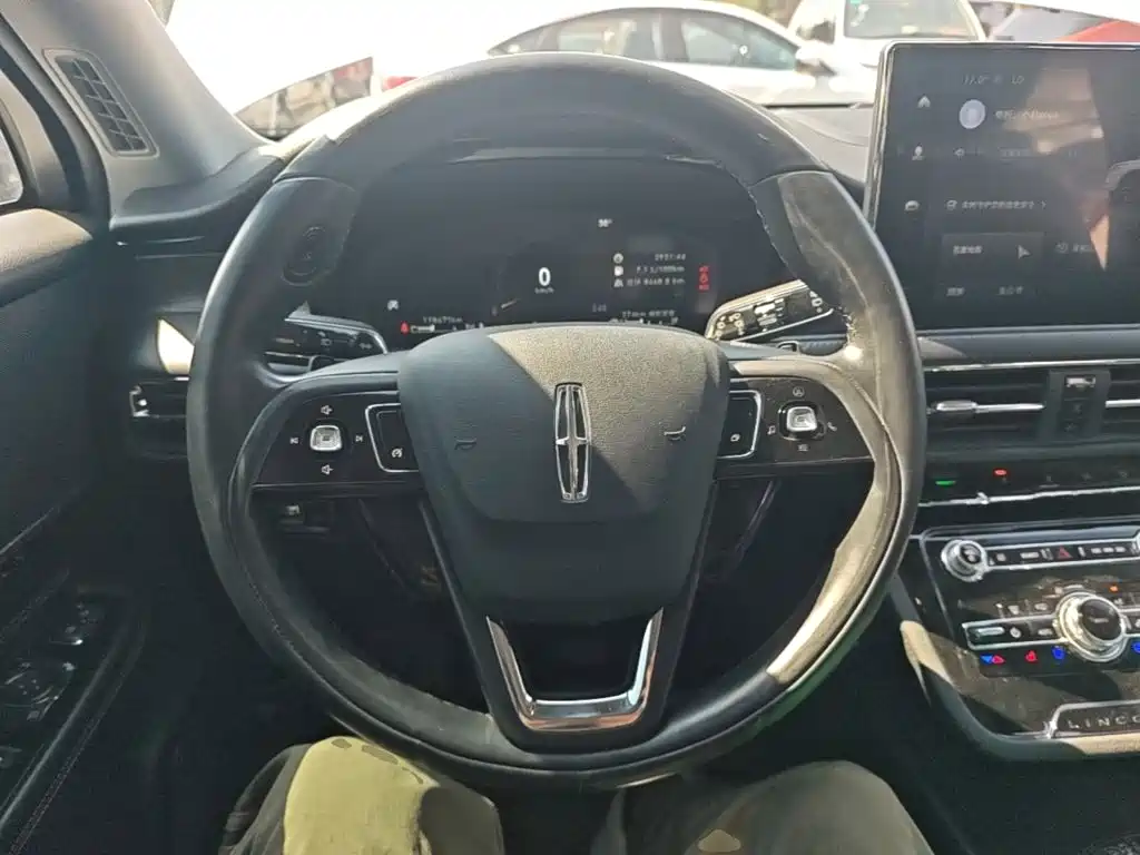 Lincoln Corsair — миниатюра 11