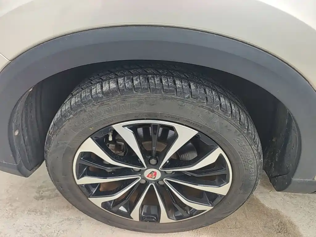 Roewe RX5 eMAX — миниатюра 23