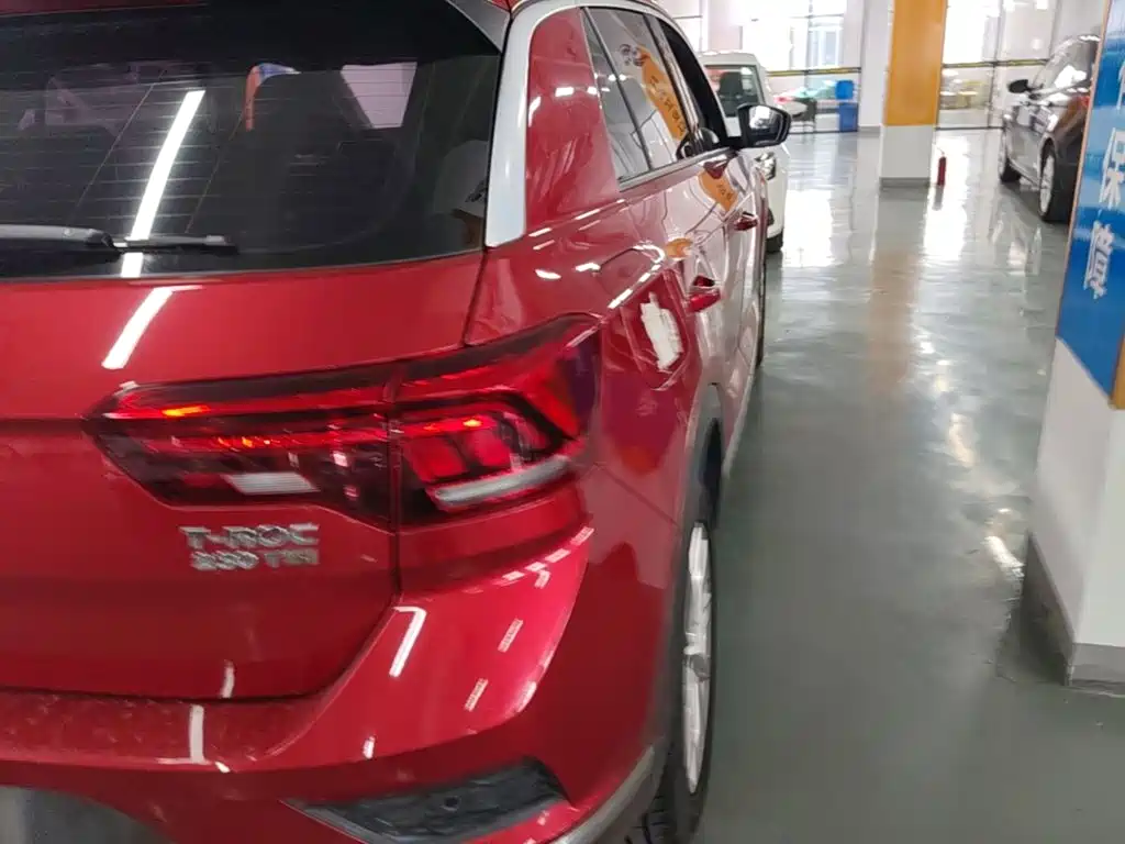 Volkswagen T-Roc — миниатюра 8