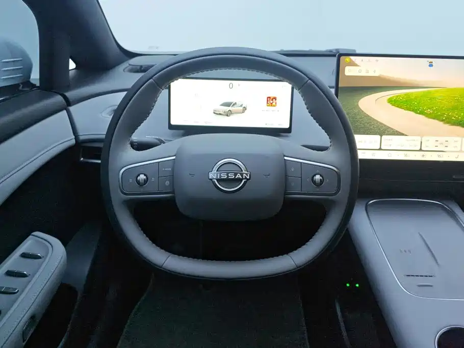 Nissan N7 - фото 15