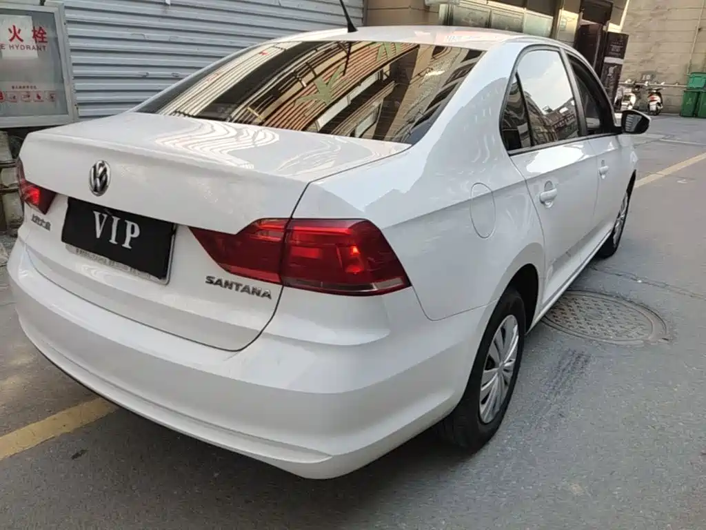 Volkswagen Santana — миниатюра 8