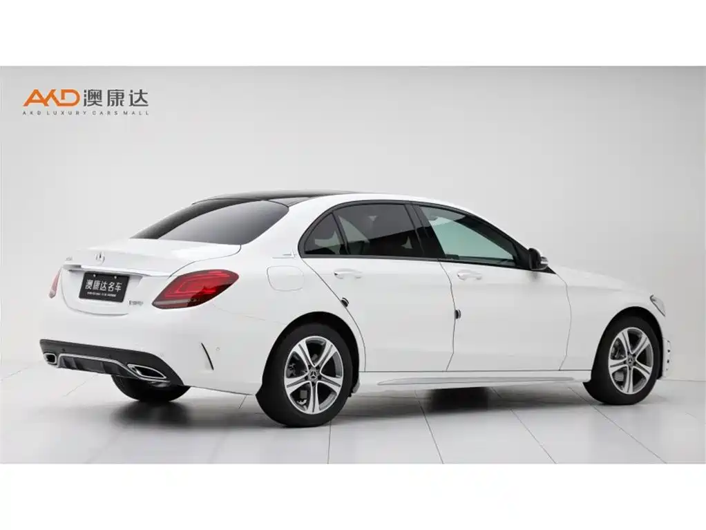 Mercedes-Benz C-Class — миниатюра 3