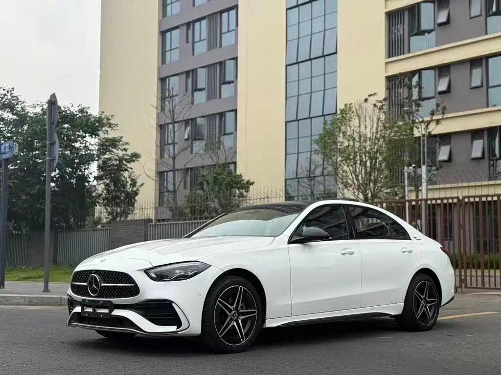 Mercedes-Benz C-Class 2024