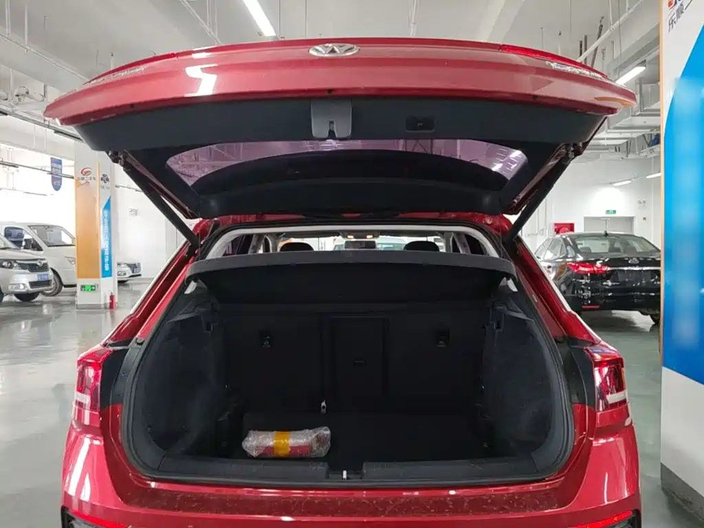 Volkswagen T-Roc — миниатюра 19