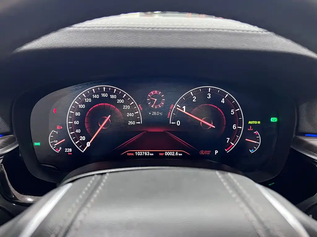 BMW 5 Series — миниатюра 16