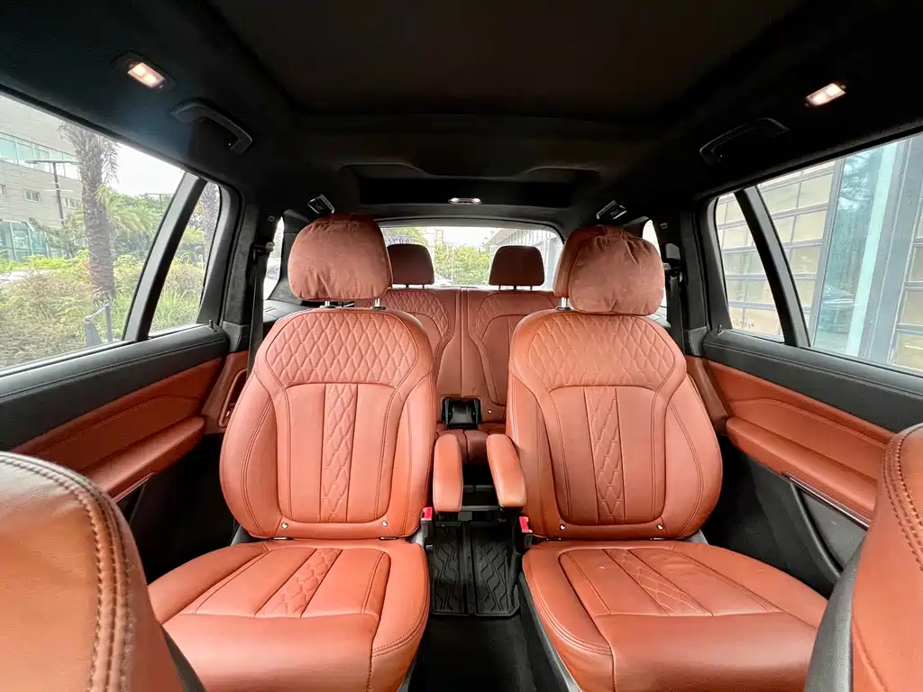 BMW X7 — миниатюра 8