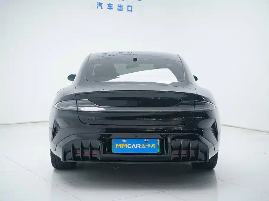 Xiaomi SU7 — миниатюра 12