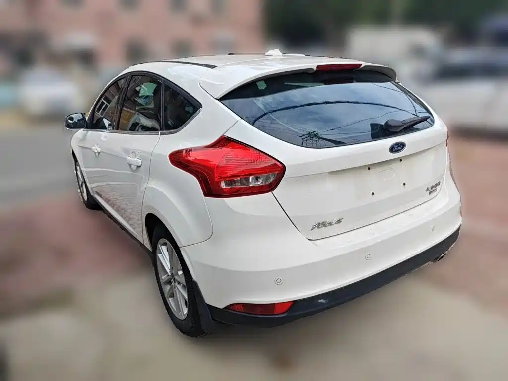 Ford Focus — миниатюра 4