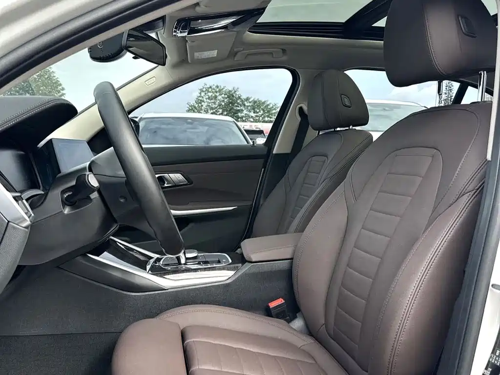 BMW 3 Series — миниатюра 8