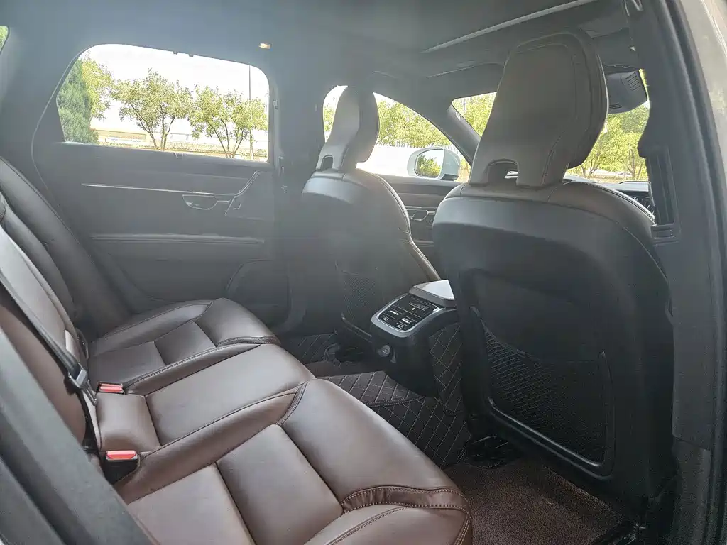Volvo V90 — миниатюра 10