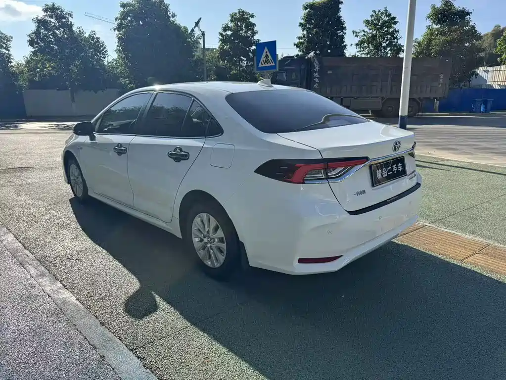Toyota Corolla — миниатюра 6