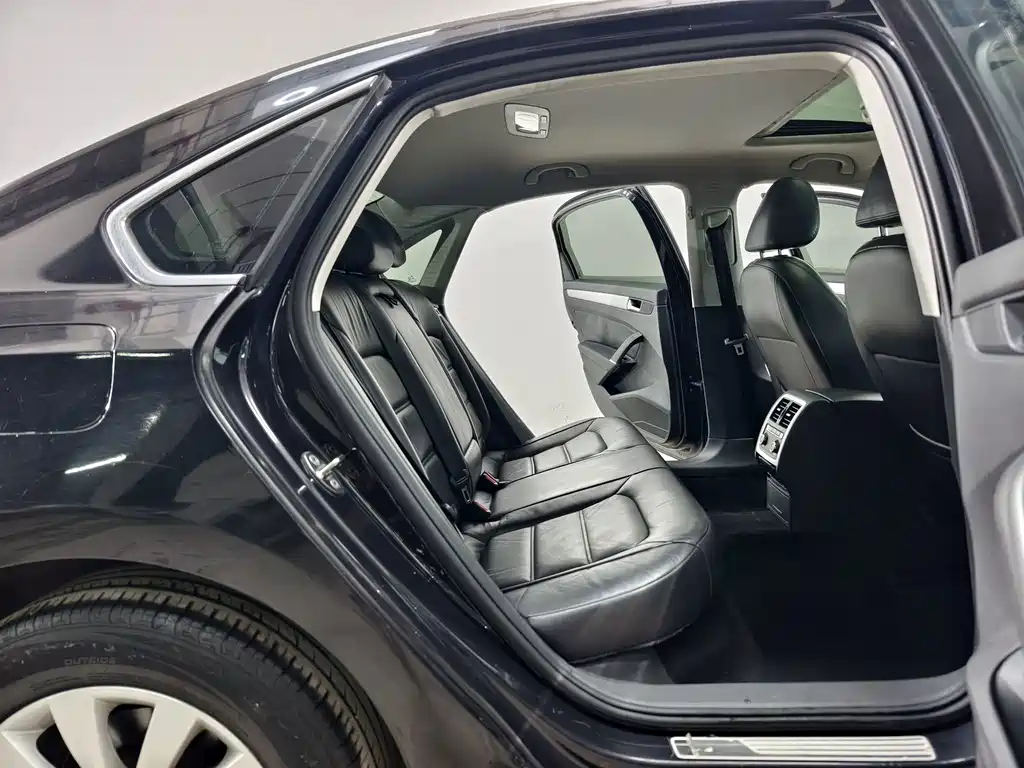 Volkswagen Passat — миниатюра 16