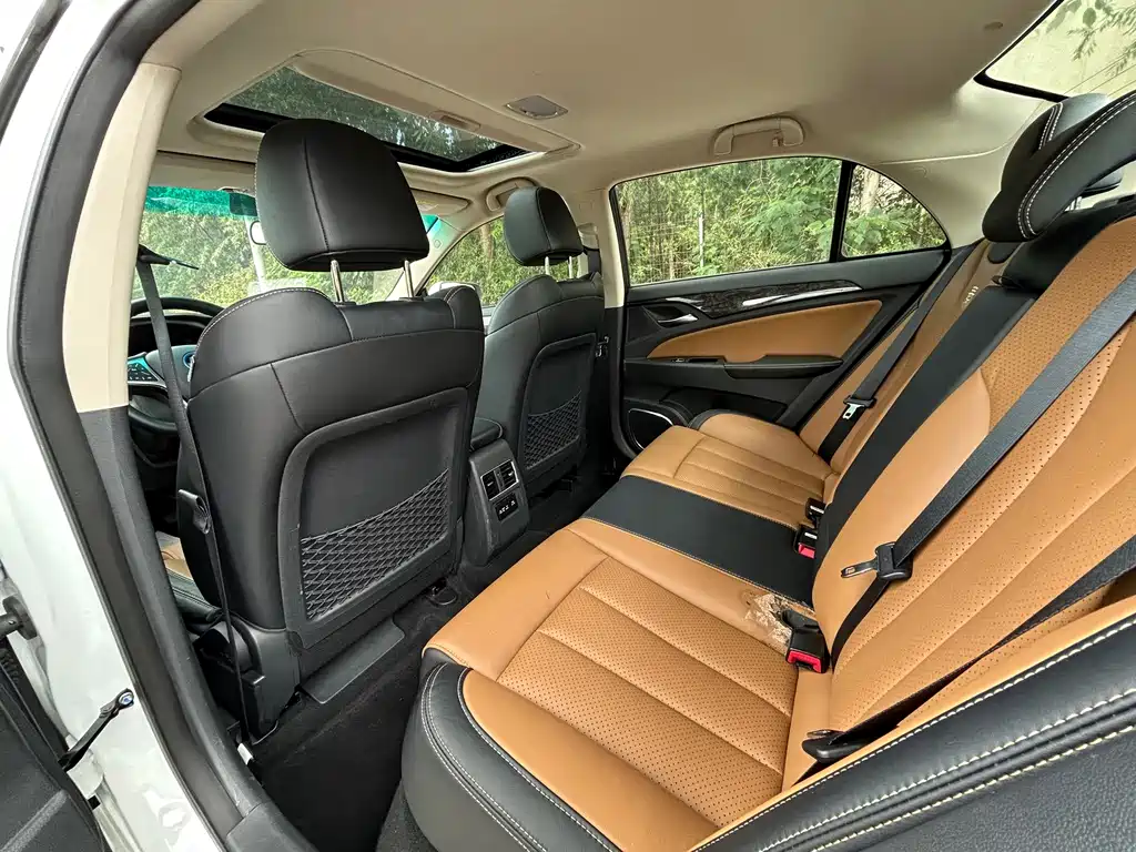 BYD Qin NEV — миниатюра 5