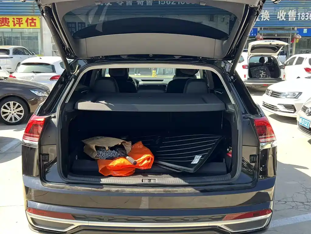 Volkswagen Teramont — миниатюра 8