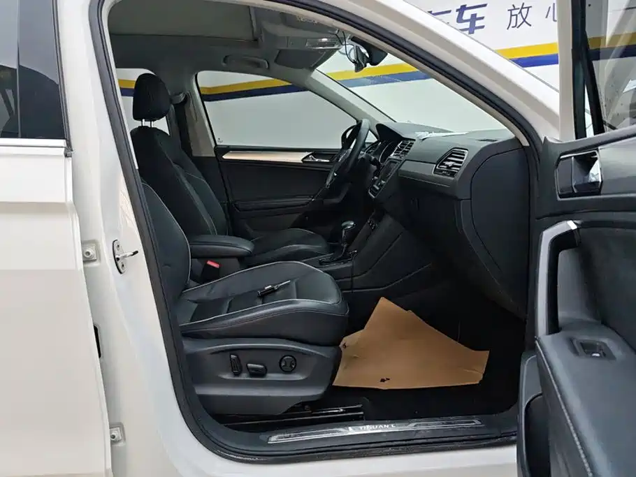 Volkswagen Tiguan L — миниатюра 8