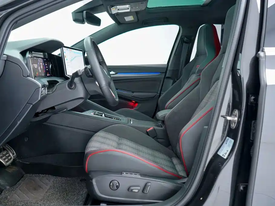 Volkswagen Golf GTI — миниатюра 5