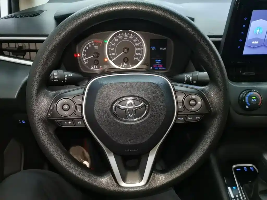 Toyota Corolla — миниатюра 11