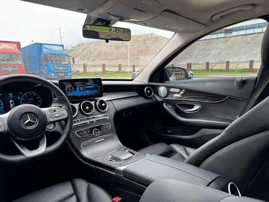 Mercedes-Benz C-Class — миниатюра 41