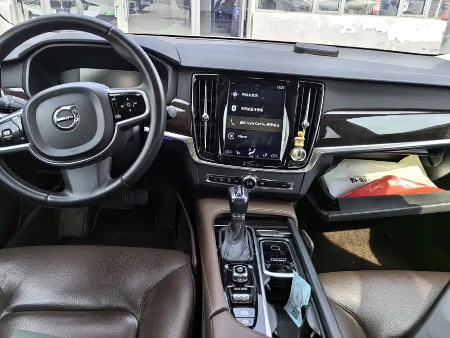 Volvo S90 — миниатюра 12