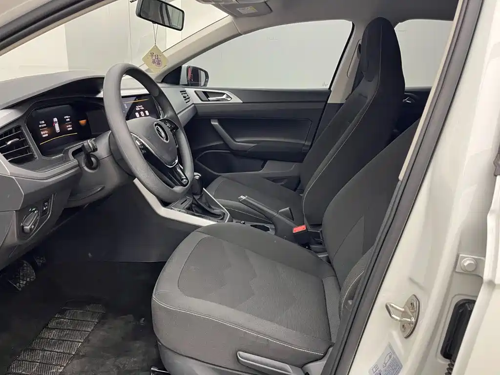 Volkswagen Polo — миниатюра 9