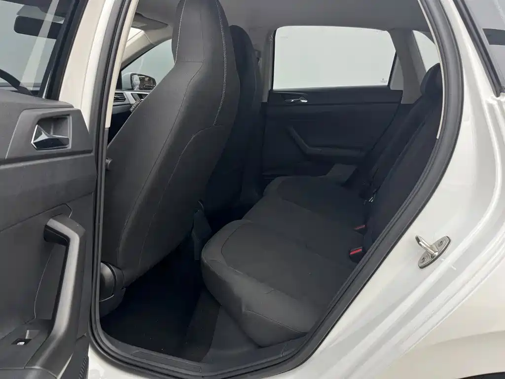 Volkswagen Polo — миниатюра 7