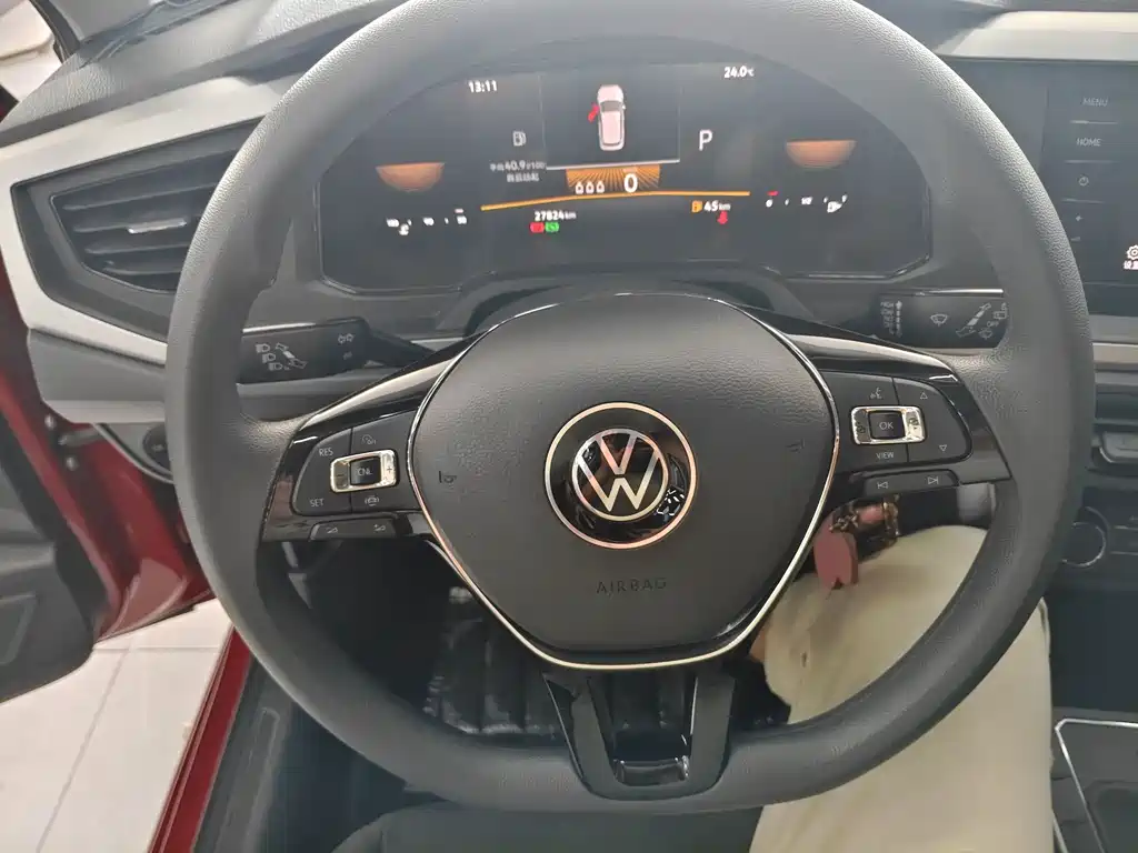 Volkswagen Polo — миниатюра 6