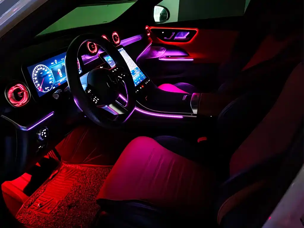 Mercedes-Benz C-Class — миниатюра 12