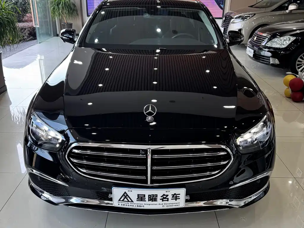 MERCEDES-BENZ E CLASS