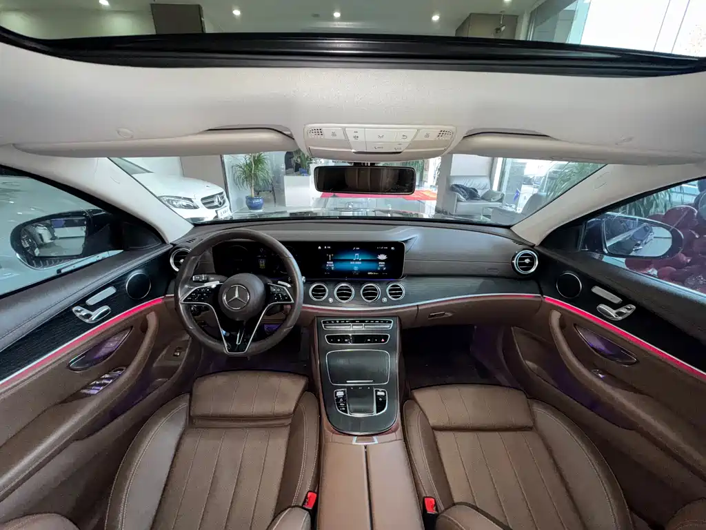 MERCEDES-BENZ E CLASS