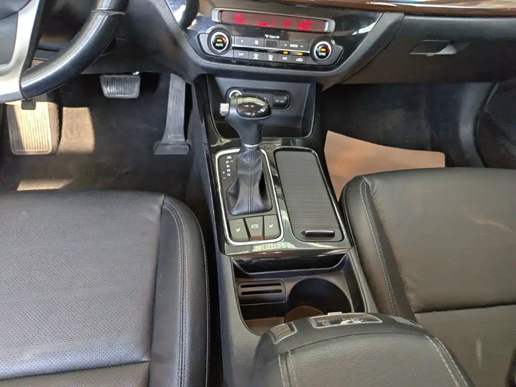 Kia K4 — миниатюра 14