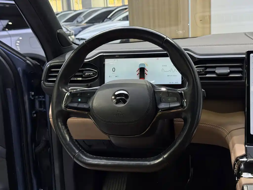 NIO ES8 — миниатюра 13