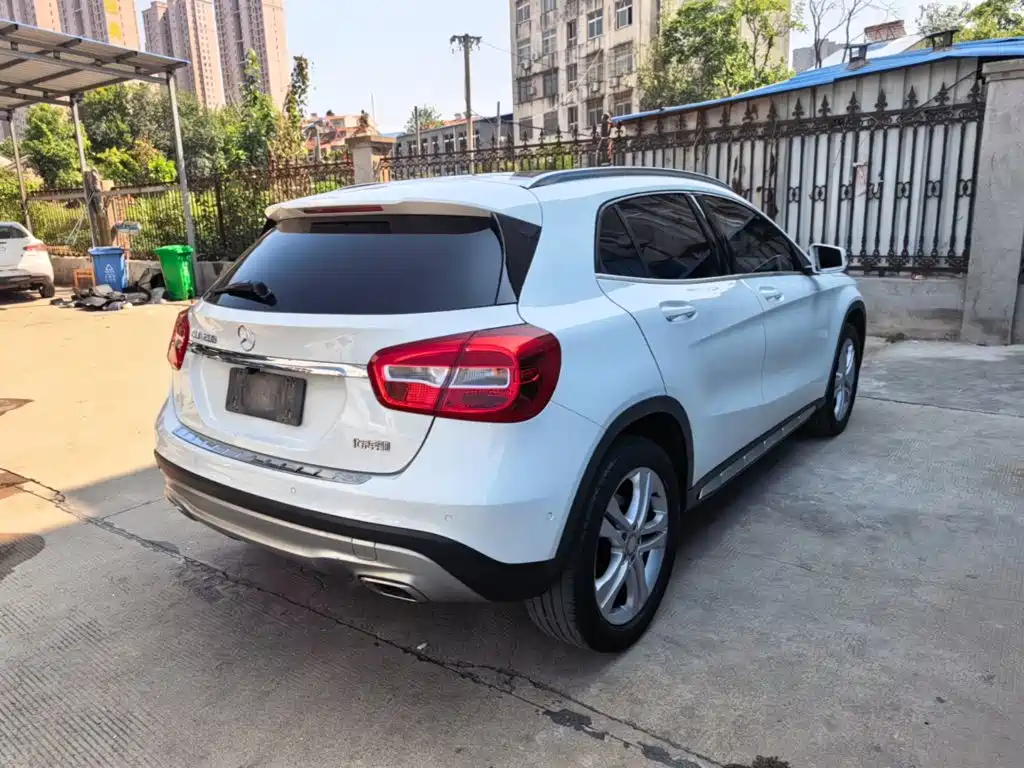 Mercedes-Benz GLA — миниатюра 7