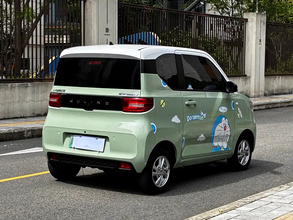 Wuling MINIEV — миниатюра 9